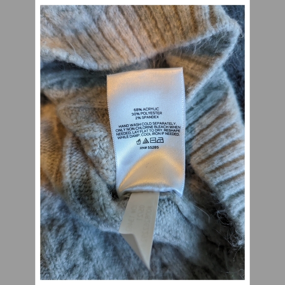 Express Light Grey Hooded Sweater - Picture 2 of 12